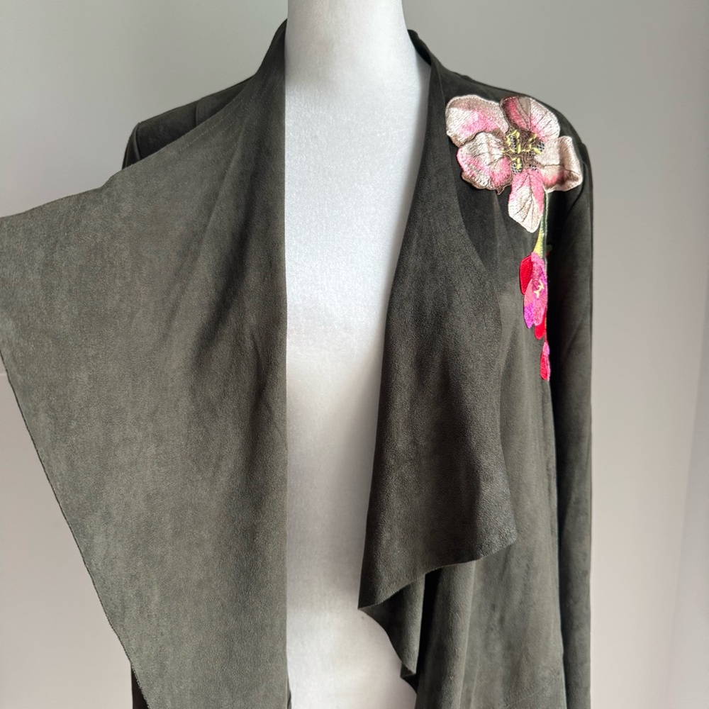 V CRISTINA Olive Faux Suede Embroidered Long Sleeve Cardigan Jacket Size M - Picture 7 of 13